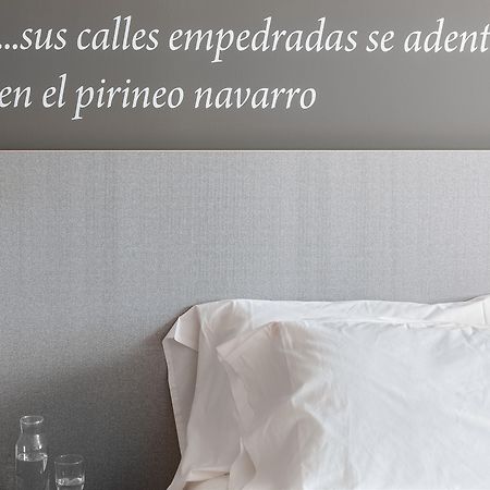 Hotel Ibis Styles Pamplona Noáin Exterior foto